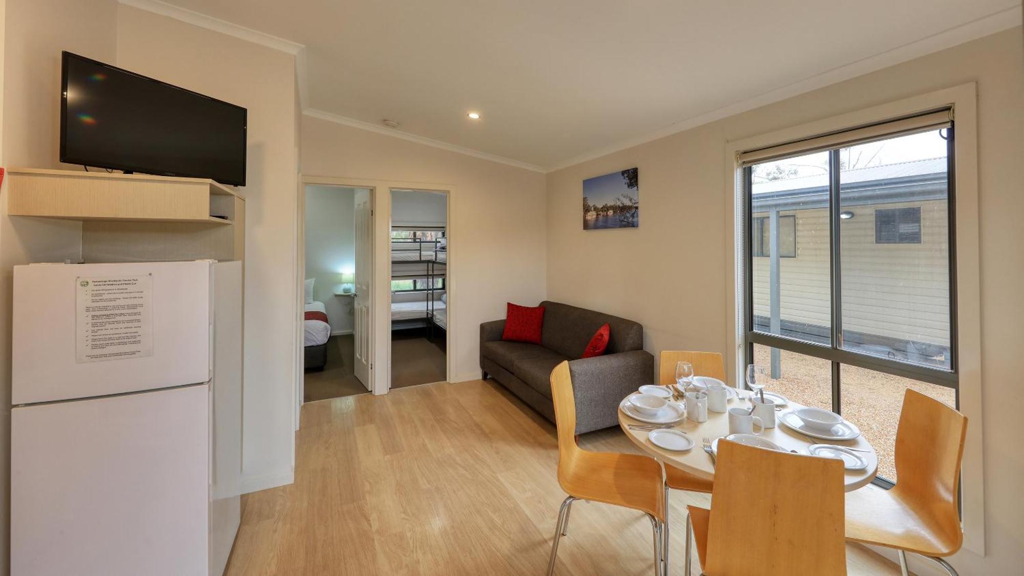 Yarrawonga Riverlands Tourist Park Quarto foto