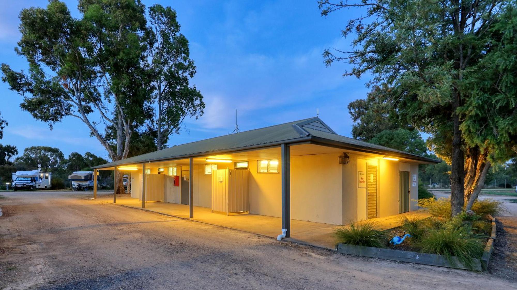 Yarrawonga Riverlands Tourist Park Exterior foto